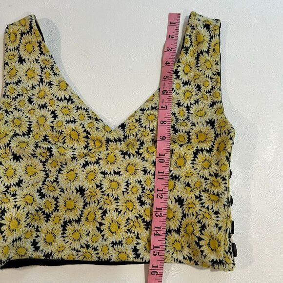 Maeve by Anthropologie Daisy Floral Button Side Crop Top XS Yellow Black Summer - Picture 5 of 5